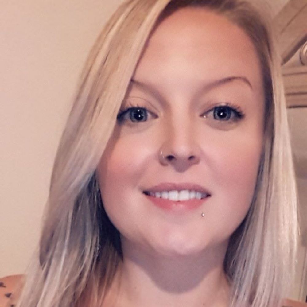 Meet your Posher, Stephanie